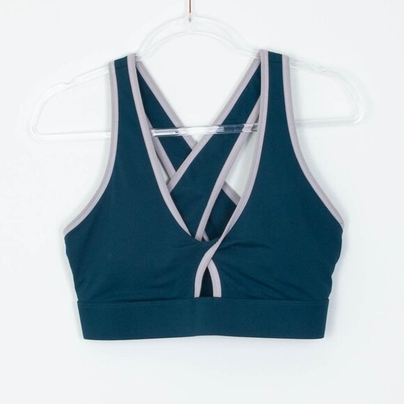 Fabletics Oasis Twist Medium Support Sports Bra in Midnight Wave - Picture 1 of 5